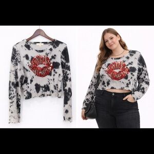 Madden Girl Black and White Tie-Dye Lip Crop Top